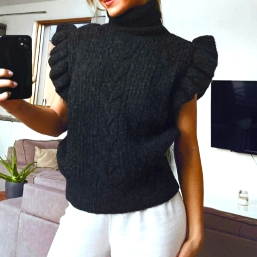 NWT Topshop Mock Sleeveless Sweater with Ruffles